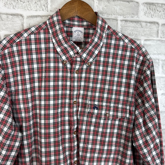 Brooks Brothers Regent Holiday Tartan Plaid Logo Pocket Button Down Shirt Men XL - Picture 1 of 7